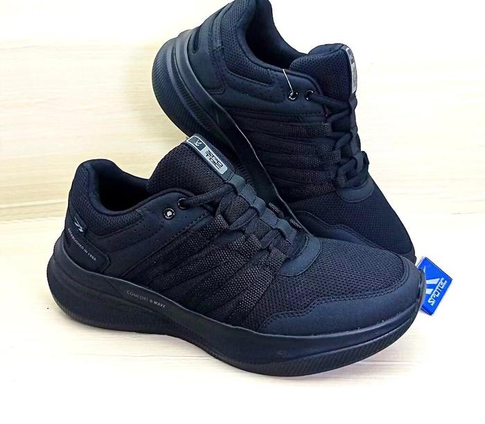 Spotec Modern Sepatu Sneakers Kasual Pria - Hitam Polos