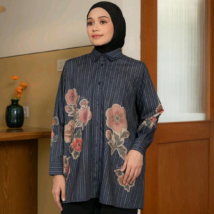 Rurik Kemeja Thea terbaru. Thea kemeja Rurik. Kema Rurik terbaru. Thea printing shirt Rurik. rurik T