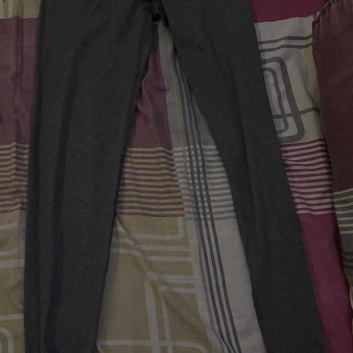 Preloved Fitwear Celana Pants Olahraga Sport Legging Strit Ketat Abu Grey Wanita Women