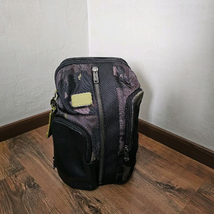 Tumi alpha Bravo Saratoga smith camoeflage sling Bag