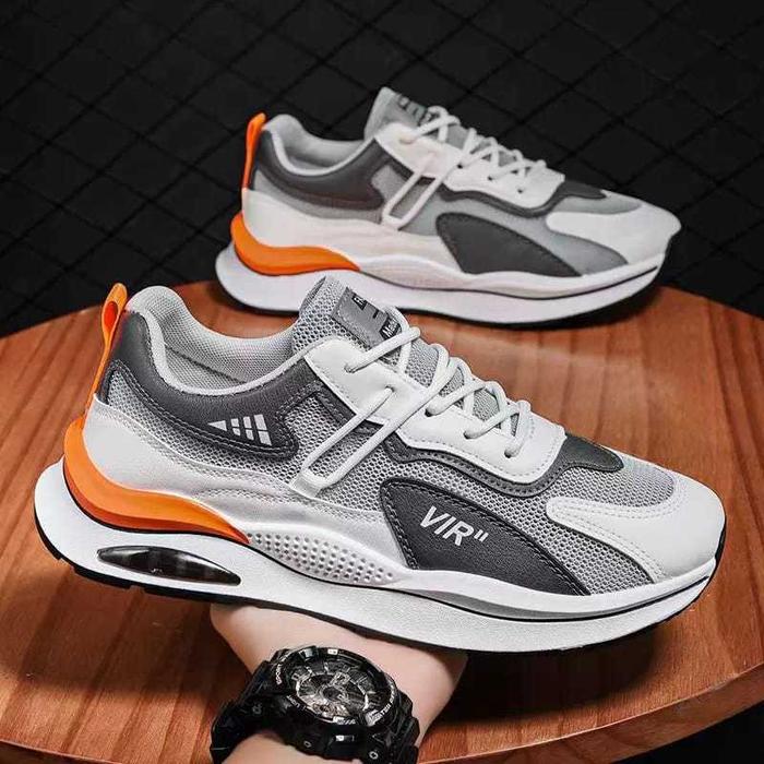 Sepatu Pria Sneakers Olahraga Model Modern Bahan Premium SP45 SP47