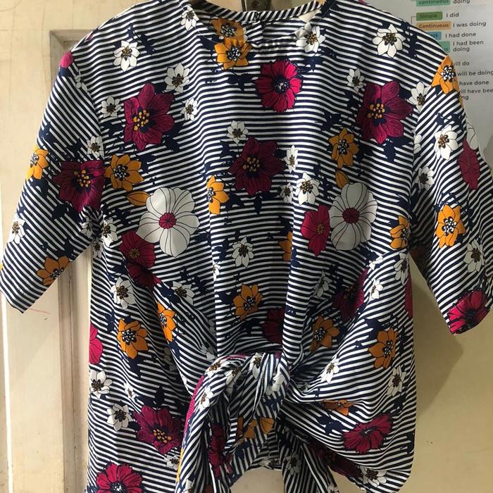 Aneka Preloved Serba 20ribu An Baju Wanita Motif Bunga Warna Orange Dan Biru muat sd ld 110