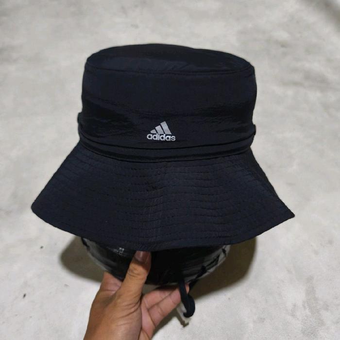 Topi rimba bucket pria adidas hitam bekas