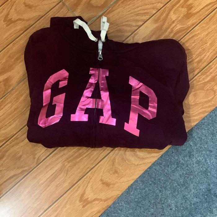 Hoodie GAP sherpa original size L berkualitas like new Sweater