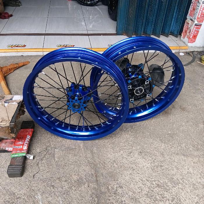 roda set sumo crf 300 350 baru
