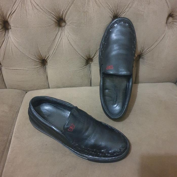 mulus.authentic sepatu botega casual size 40