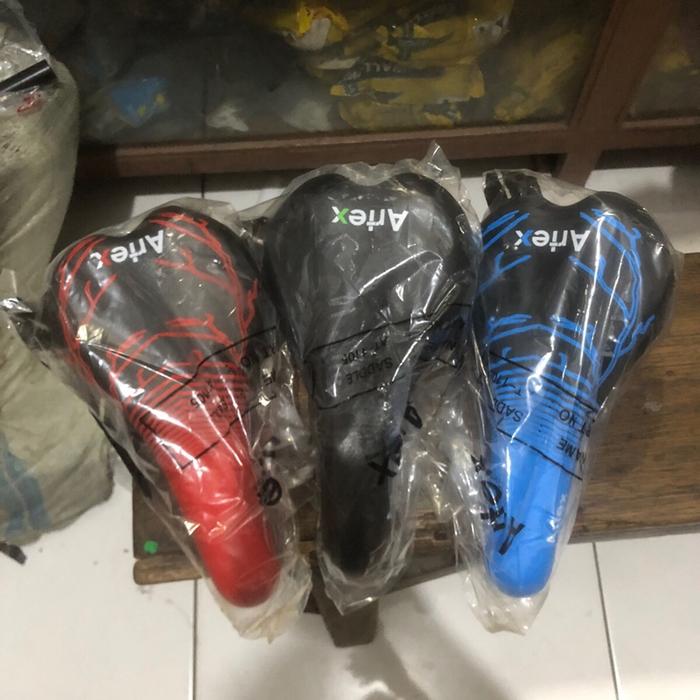 Sadel sepeda pancal merk Artex