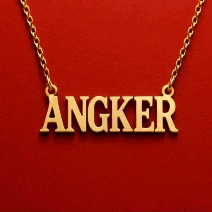 Angker Kalung Liontin Merah-putih Desain Elegan Penunjang Penampilan Fashion Aksesori