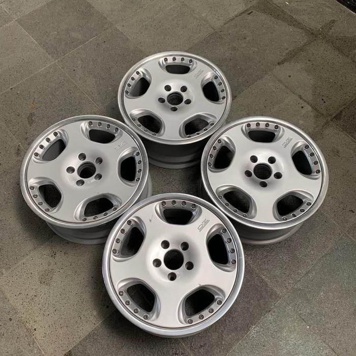 OZ Racing Opera R18 Pcd 5x120 (bmw) lb 8 rata ET 37 Made in Italy