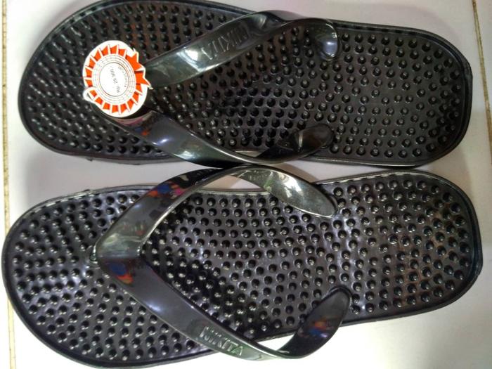 Sandal refleksi plastik duri kecil