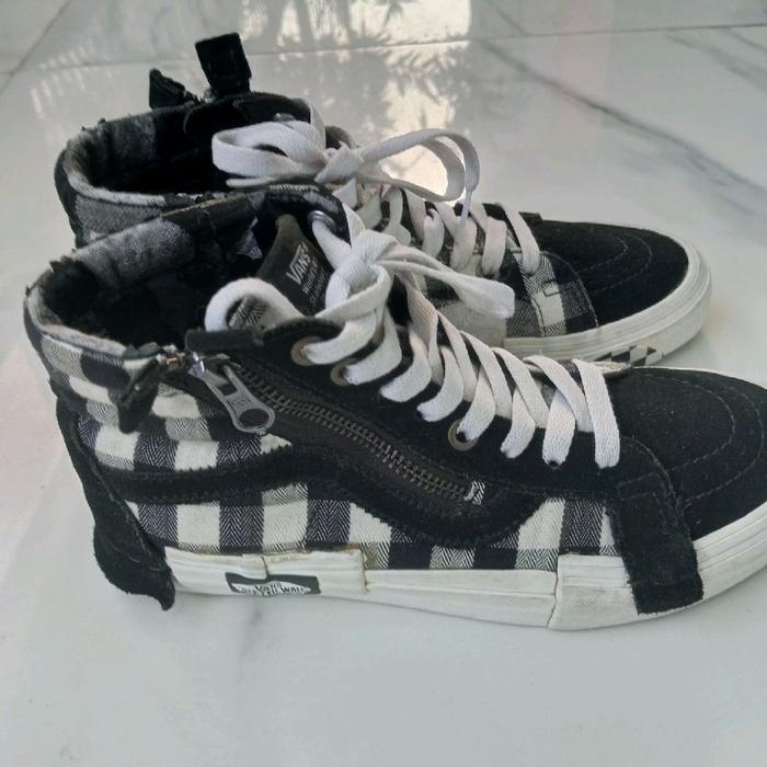 Sepatu Branded Vans Skateboard Size 37 (Second)