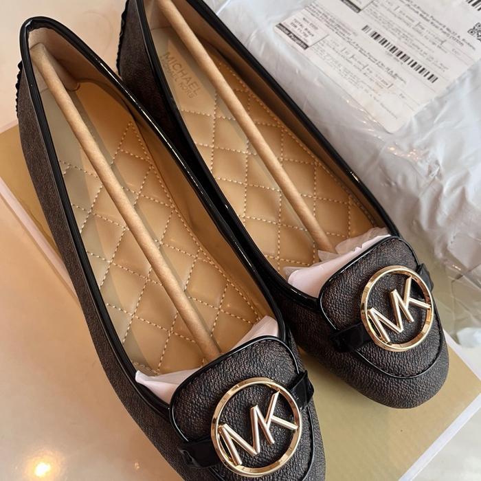 Flat Shoes Michael Kors Lilie preloved size 7,5