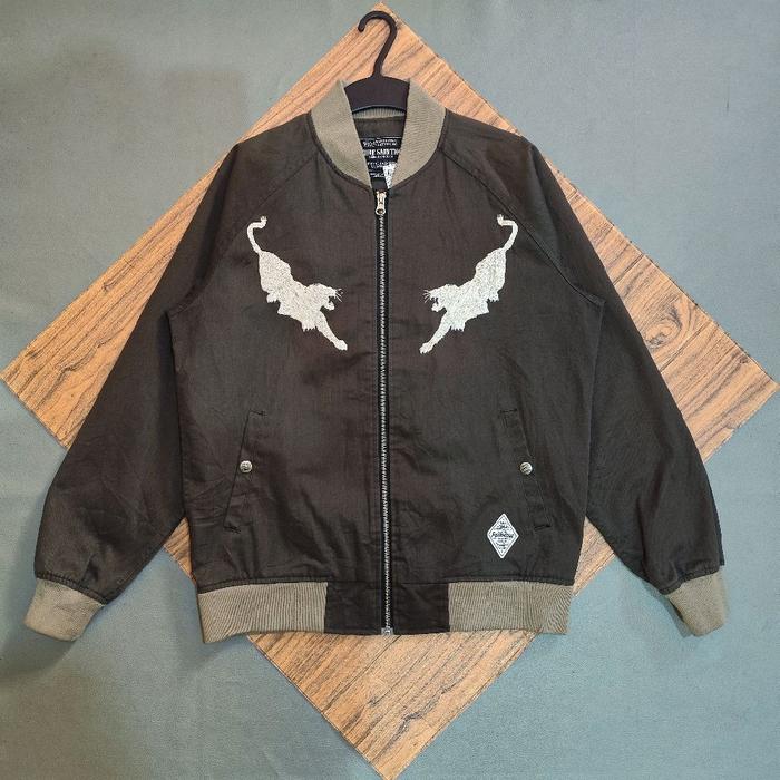 bomber jacket saintpain cowok