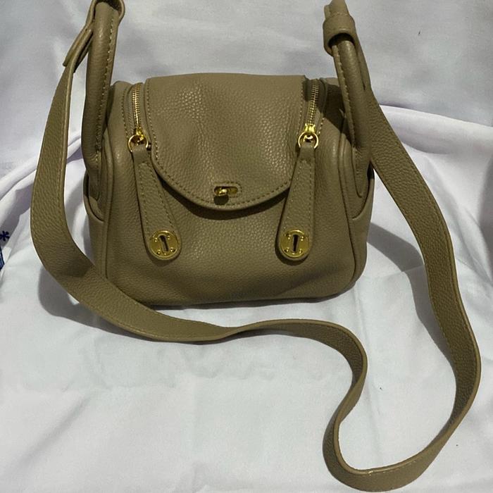 T.190 sling bag kulit model lindy mini