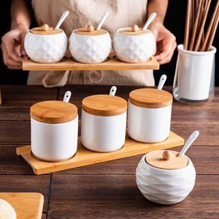 Guci Bumbu Keramik Guci Bumbu Dapur Set 3 3 Guci + 1 Alas Kayu