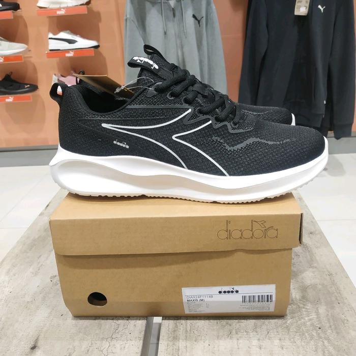Diadora Sepatu Maxis Men Ori BNIB - Sneakers Pria Hitam Putih Nyaman untuk Olahraga dan Santai