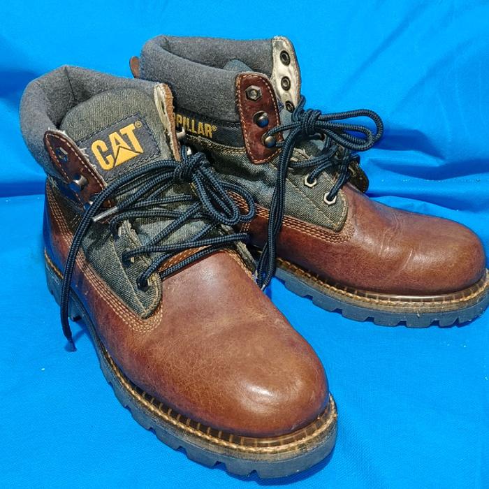thrift Sepatu size 41 CAT minus reglue