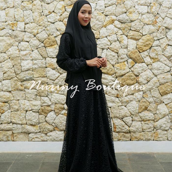 Nuriny Boutique Almira Dress Gamis Brukat Premium Crepe Elegan dengan Hijab Termasuk All Size M-L LD