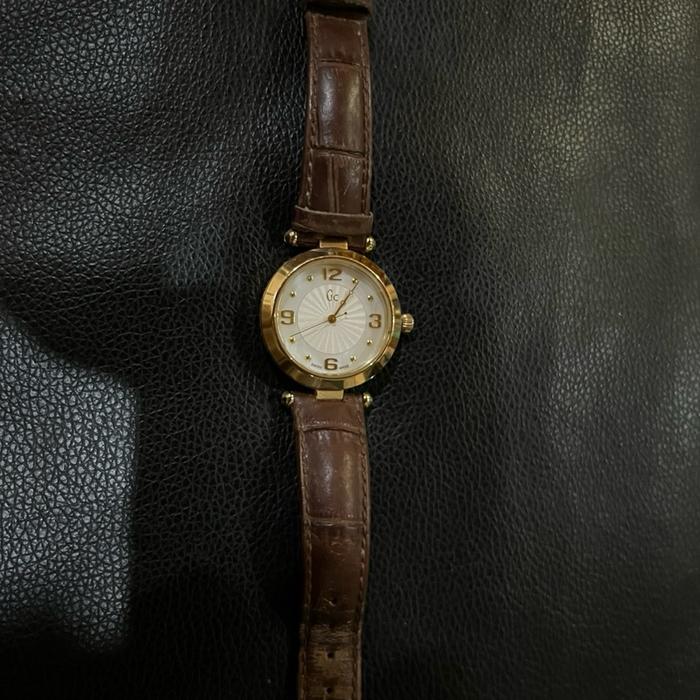 JAM TANGAN GC GUESS COLLECTION ORIGINAL second tanpa box Penggunaan pribadi