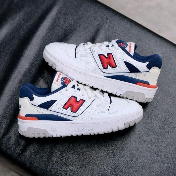 NB 550 WHITE NAVY BLUE used sneakers kids