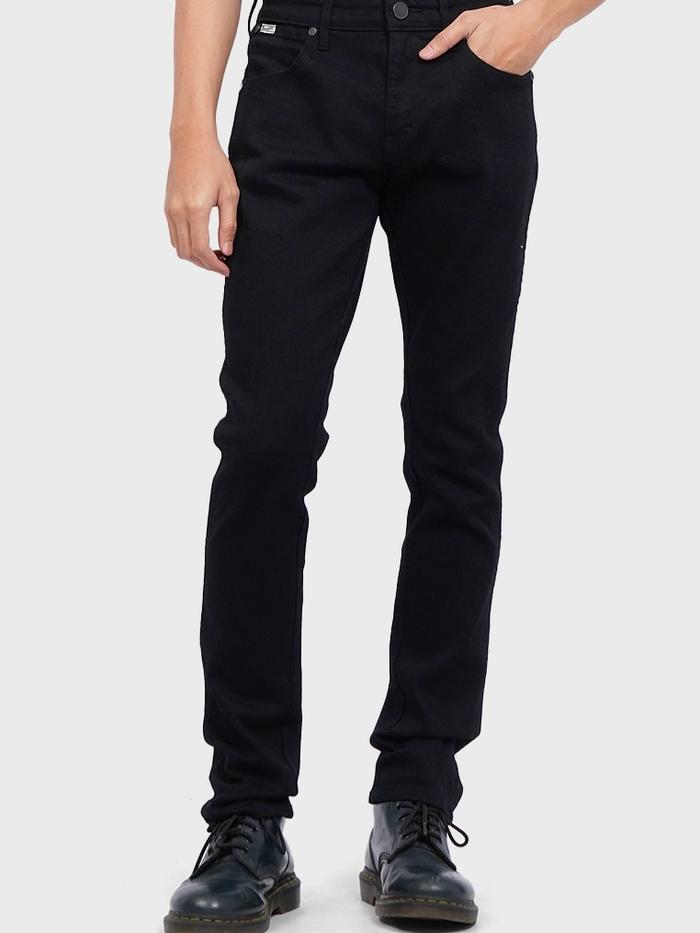 Wrangler Long Pants Skinny Straight Full VEGAS 01A25 Black
