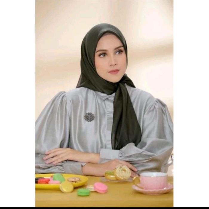 ￼Segi Empat Voal Premium Polos Plat B / Jilbab Buttonscarves Semi Original