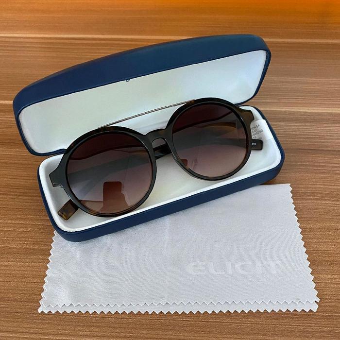 Kacamata Hitam Lacoste L837SA Sunglasses -  Tortoise Brown (Original) [Bekas]