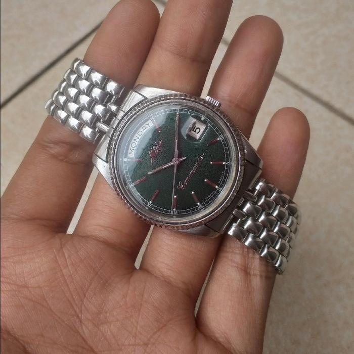 Mido President Hulk Green Dial not omega longines roman movado tank lemania tissot divers enicar sei