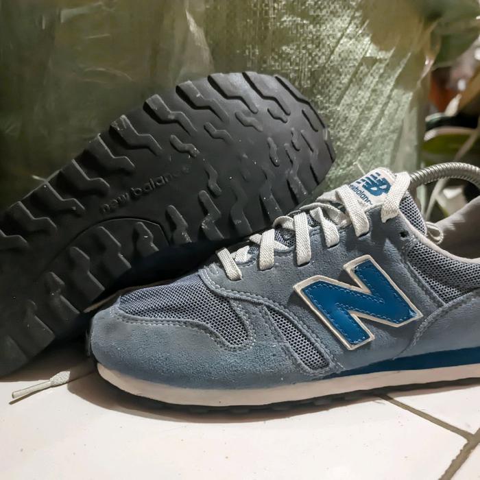 Sepatu second branded Casual Pria