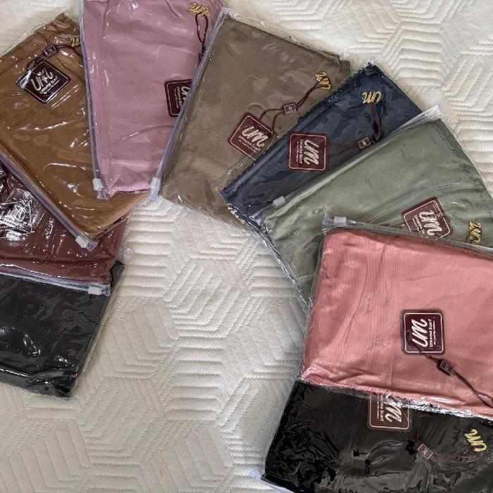 HIJAB SEGI EMPAT POLOS UMAMA SCARF PREMIUM TRANSPARAN POUCH LOGO METAL BESI