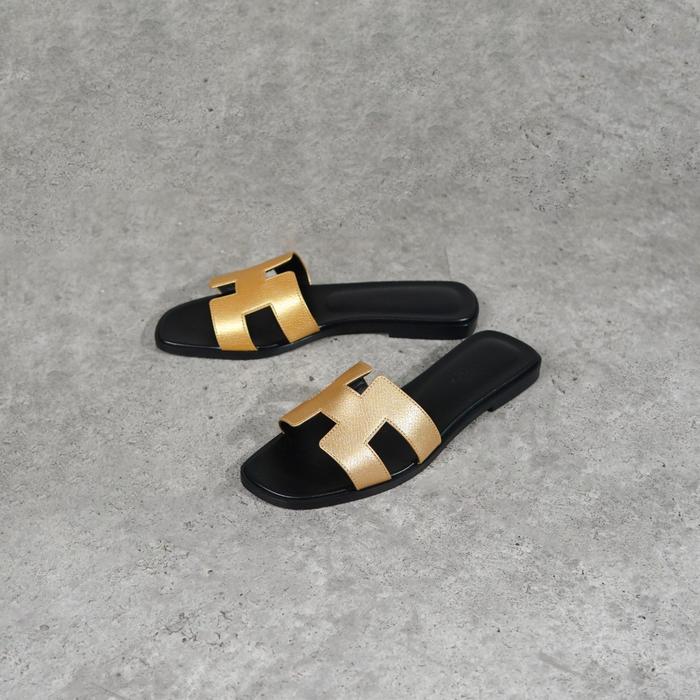 Sandal HERMES ORAN METALLIC GOLD BLACK SANDAL 100% ORIGINAL