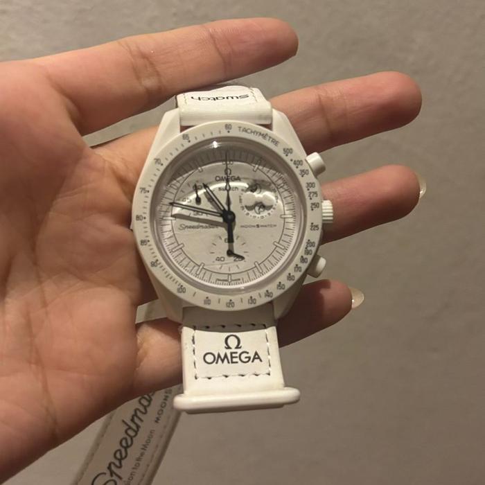 OMEGA X SWATCH SNOOPY JAM TANGAN