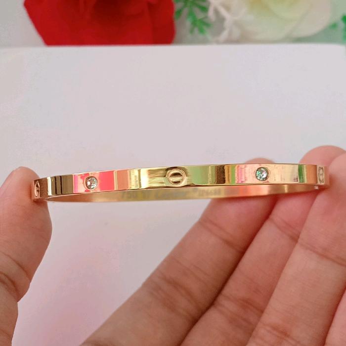 gelang tangan titanium kolong