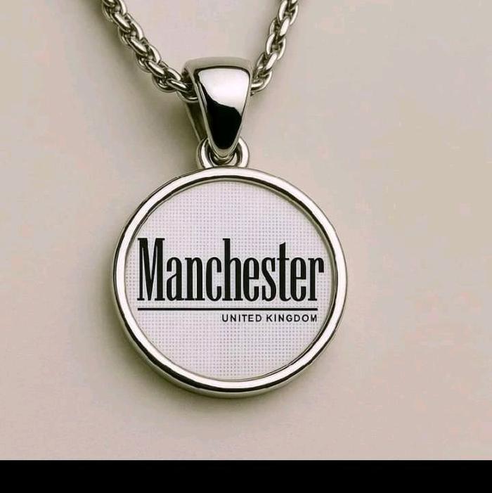 Kalung Manchester United Kingdom Desain Elegan untuk Pecinta Sepak Bola warna putih