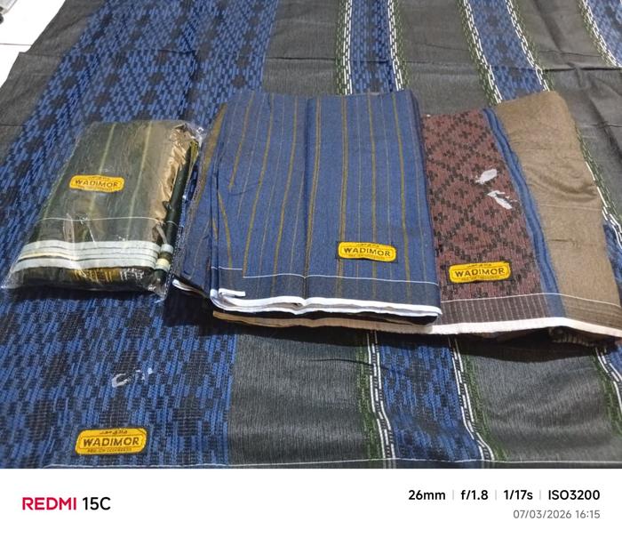 Sarung Tenun Wadimor Murah I Sarung tenun Wadimor Dasar Gelap I COD