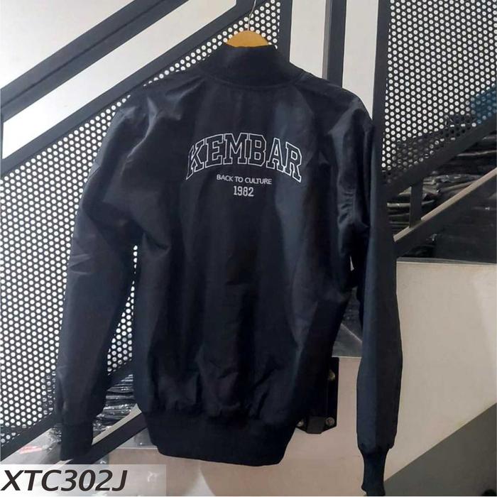 Jaket XTC302J Kembar Silver border