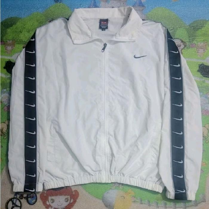 Jaket Windbreaker Nike Vintage Big Swoosh Tapped Reflektif White Second