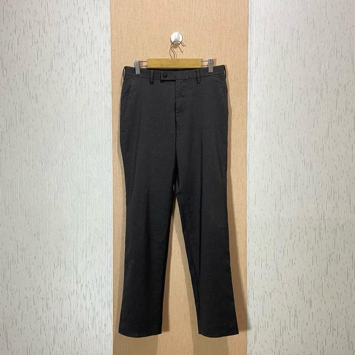 Work Pants UNIQLO AIRSENSE (Ultra Light) / Celana Bahan Pria / JP486 / Size 28