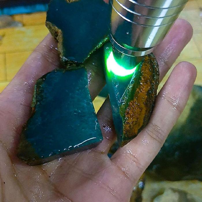 Bahan batu akik bacan bisori berkualitas