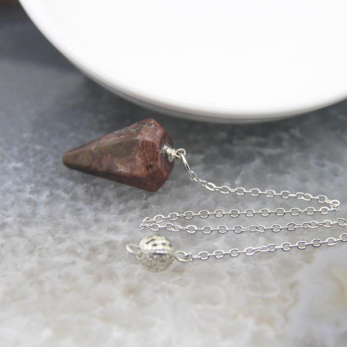 Natural Quartz Reiki Healing Pendulum,for Dowsing Spiritual Divination Cone Crystal Quartz Pendulos 