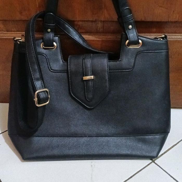 tas dan baju second branded