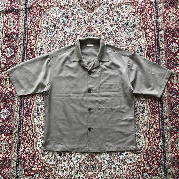 Kemeja Gu open collar oversize shirt gu japan work shirt HI101