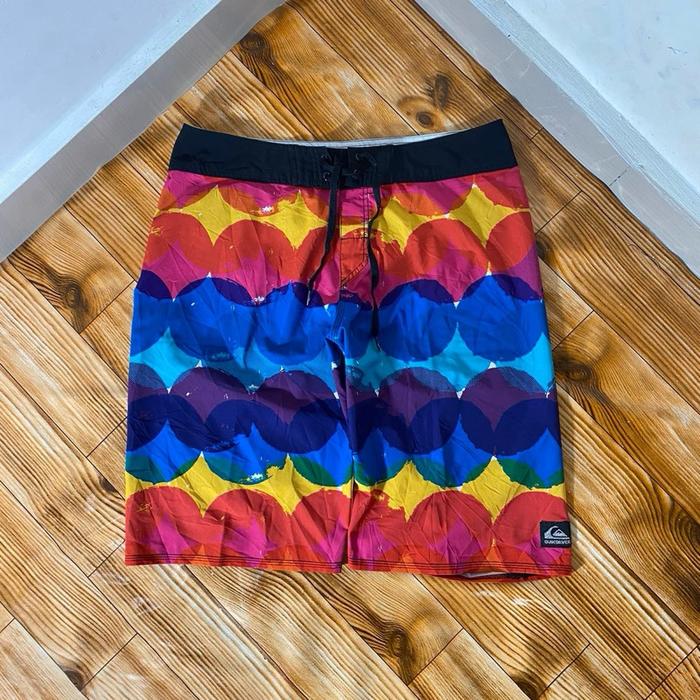 CELANA PENDEK QUIKSILVER SECOND