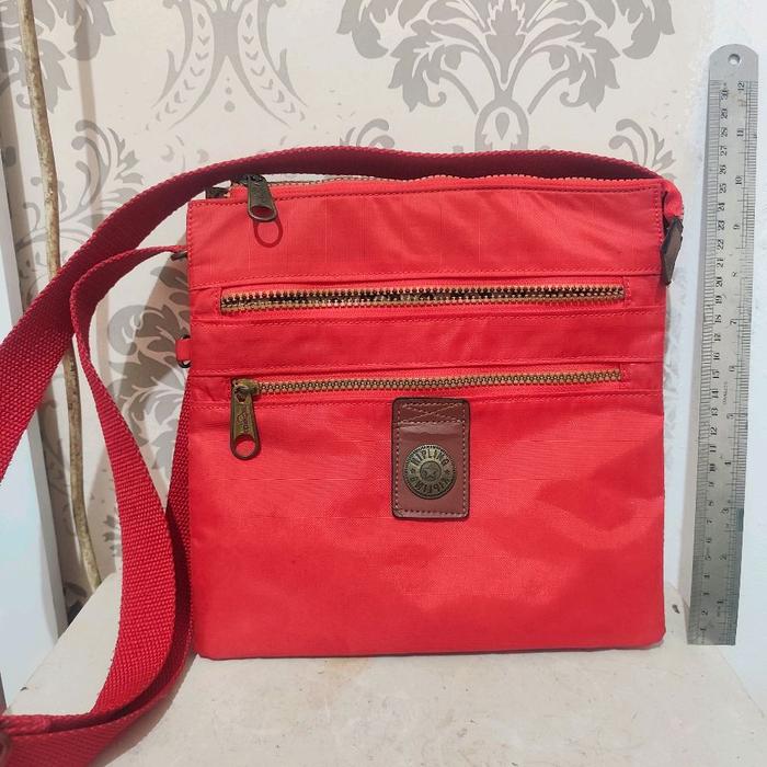 Tas selempang wanita kipling preloved