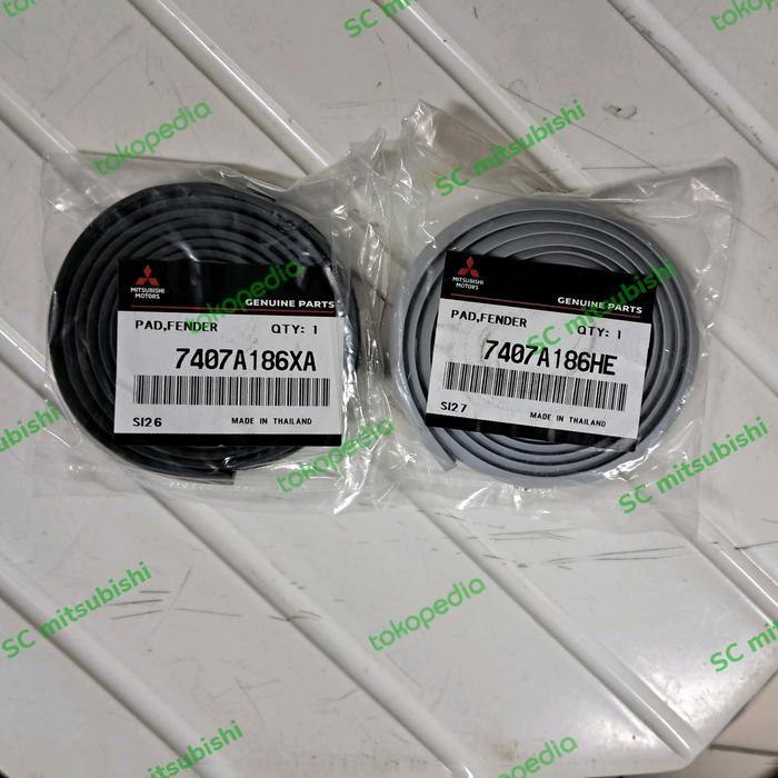 Karet list pad over fender Pajero sport 2009-2015 T1