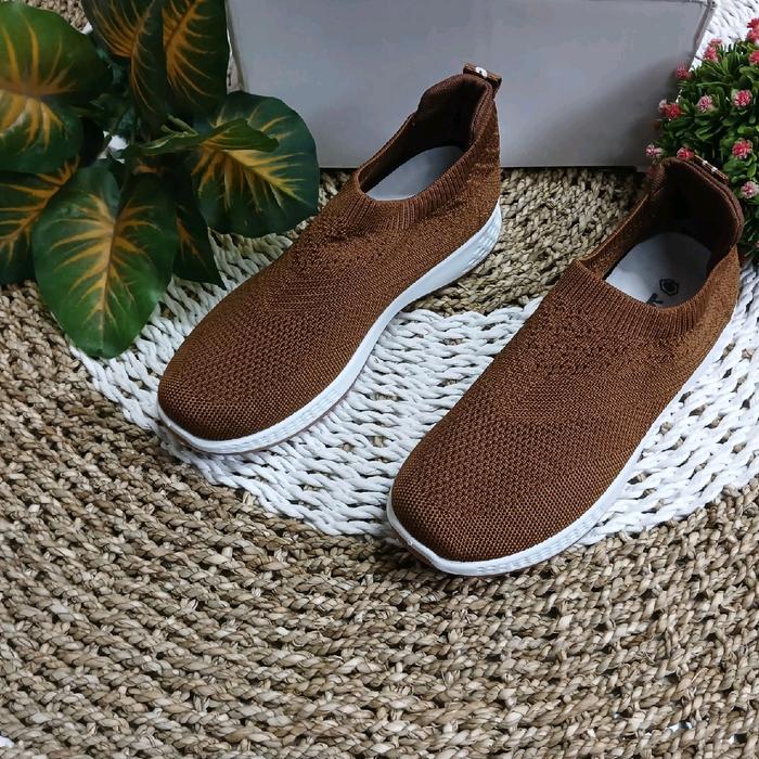 sepatu rajut cewek kyrana slip on