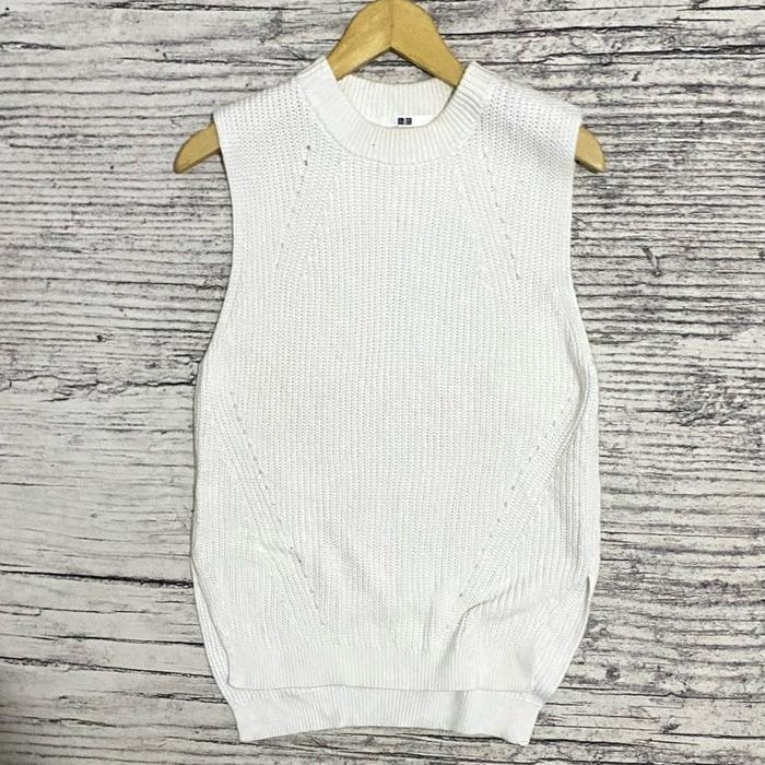 Vest rompi knit knitwear rajut outer atasan wanita cewek perempuan casual uniqlo putih second bekas 