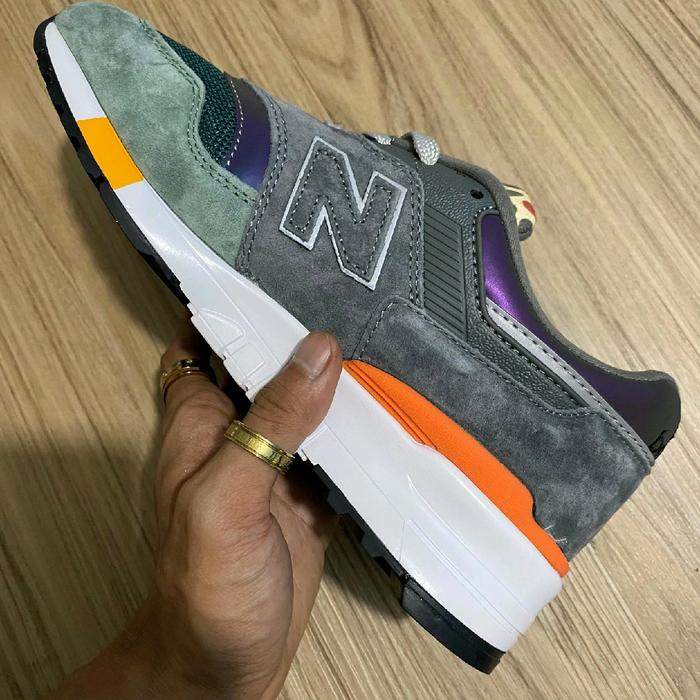 sepatu NB997 casual pria wanita