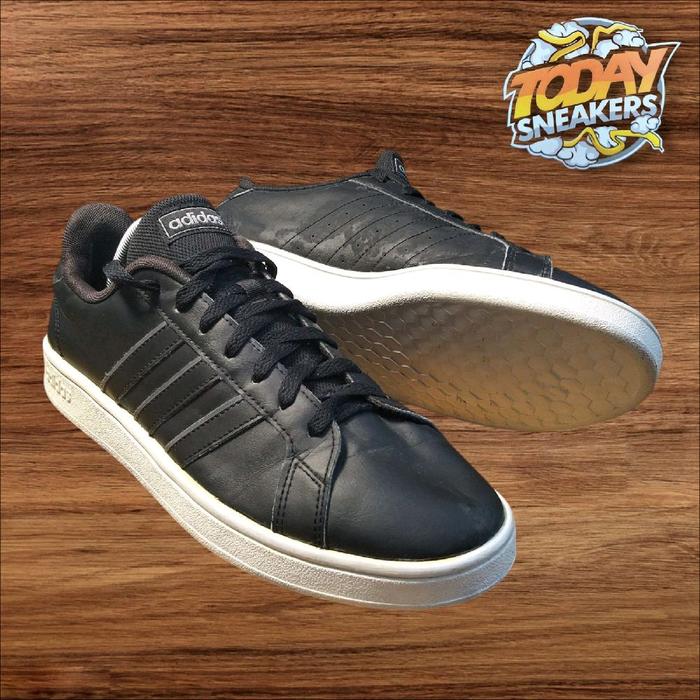 Sepatu Adidas Second Branded