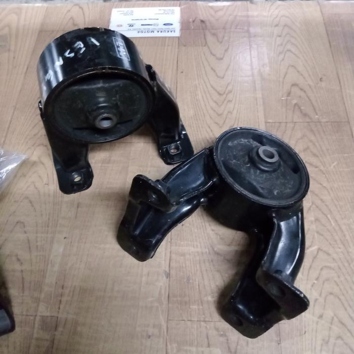 engine mounting Hyundai Matrix 1.6 bagian transmisi 21935 17000/21930 R1